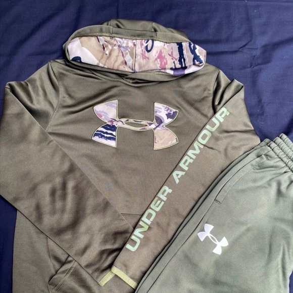 Boys Under Armour Sweats